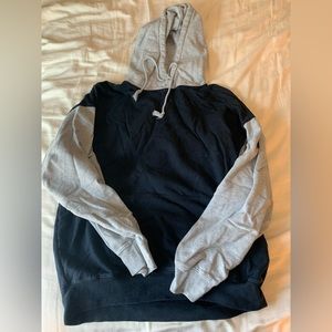 Brandy Melville Sweatshirt